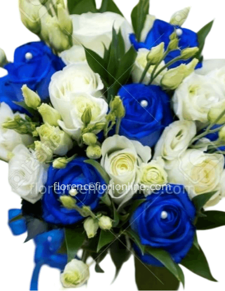 Bouquet di 9 rose blu con fiori bianchi di stagione.