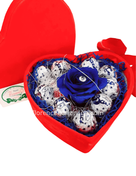 Box a forma di cuore + 1 rosa blu eterna + baci perugina