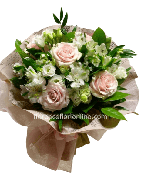 Bouquet di 5 rose rosa e fiori bianchi