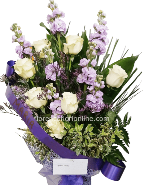 Fascio funebre con rose bianche e fiori di stagione